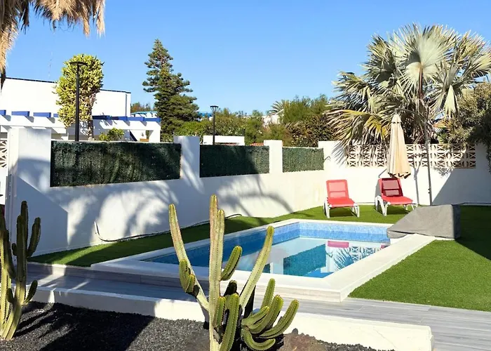 Beachfront - La Casa Del Mar