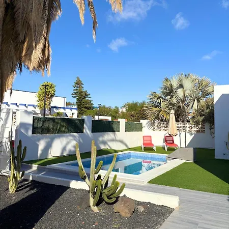 Villa Beachfront - La Casa Del Mar