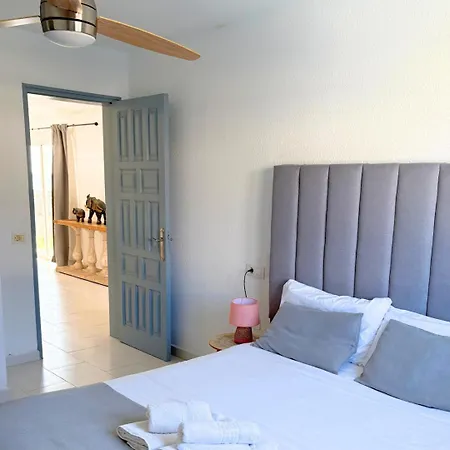 Villa Beachfront - La Casa Del Mar