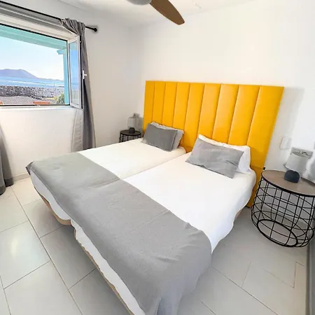 Beachfront - La Casa Del Mar Villa