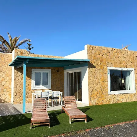 Beachfront - La Casa Del Mar