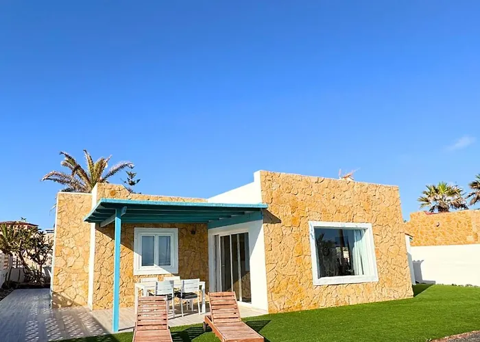 Beachfront - La Casa Del Mar