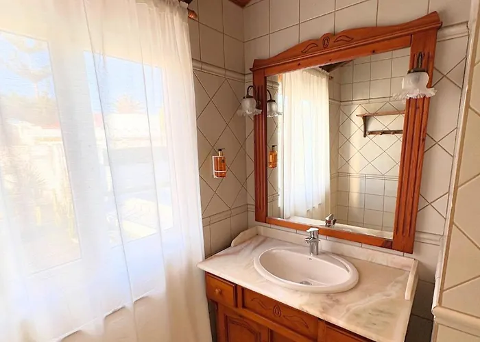 Villa Beachfront - La Casa Del Mar