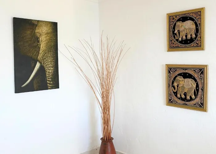 Beachfront - La Casa Del Mar