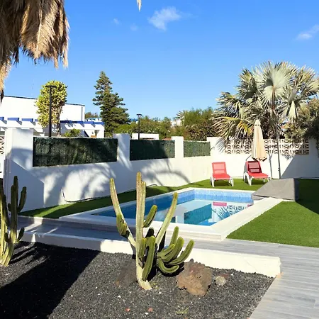 Beachfront - La Casa Del Mar